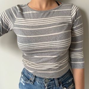 Grey / white striped tee